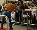 Quentin Tarantino shaking hands